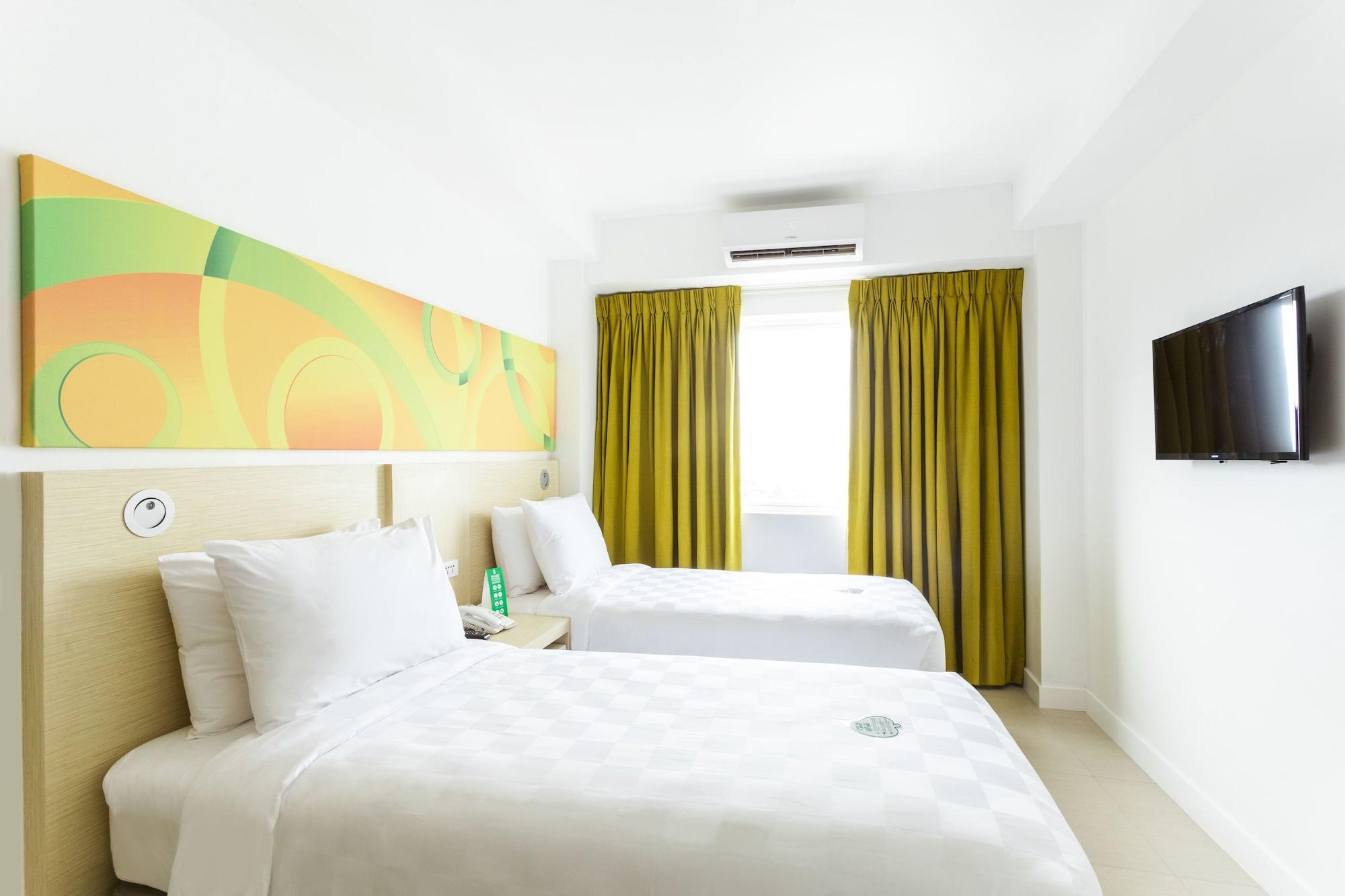 Go Hotels Timog Quezon City Exterior photo