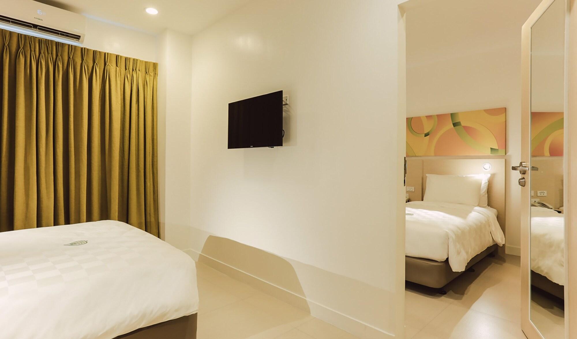 Go Hotels Timog Quezon City Exterior photo